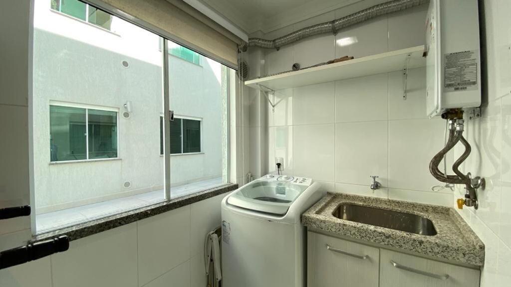 Solar Das Ilhas - Aconchegante Apartamento Na Linda Praia De 4 Ilhas Bombinhas Exterior foto