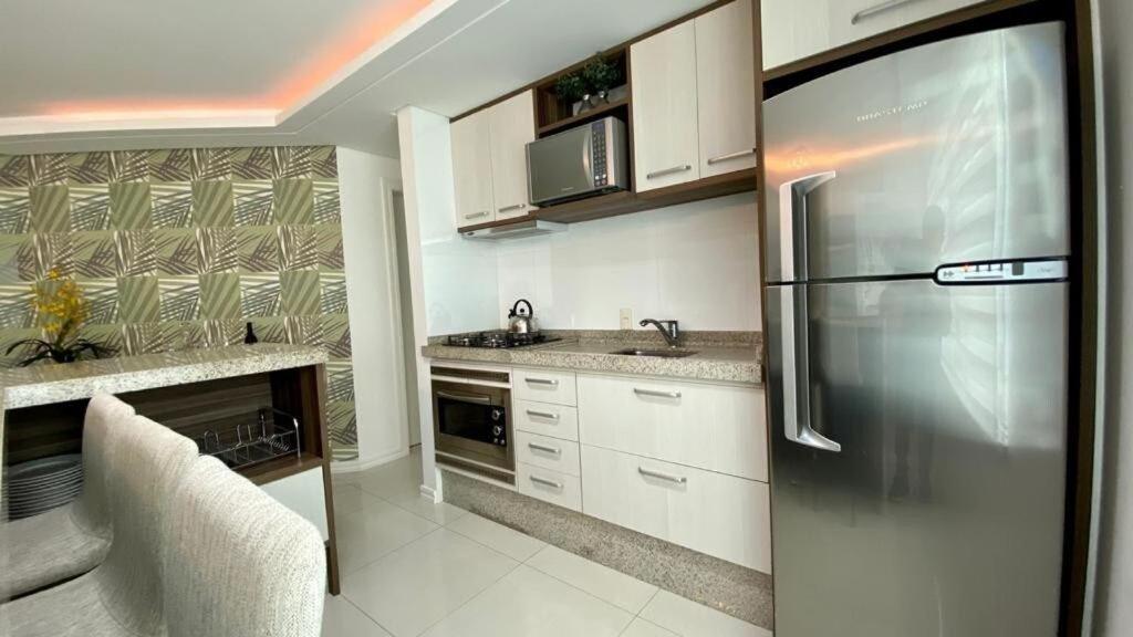 Solar Das Ilhas - Aconchegante Apartamento Na Linda Praia De 4 Ilhas Bombinhas Exterior foto