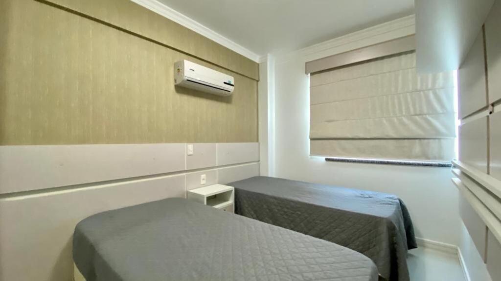 Solar Das Ilhas - Aconchegante Apartamento Na Linda Praia De 4 Ilhas Bombinhas Exterior foto